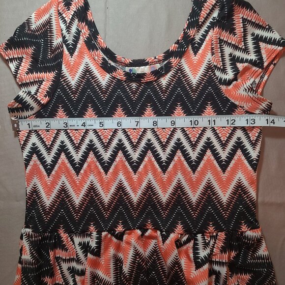LuLaRoe Zigzag Skater Dress – Size 12/14 | Orange Black White Chevron - Picture 7 of 8